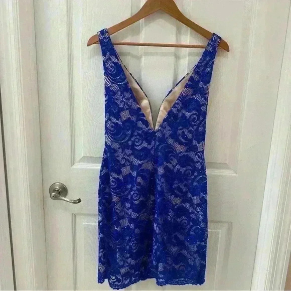 Dave & Johnny Royal Blue Beaded Sleeveless Formal Cocktail Homecoming Dress - Picture 8 of 11